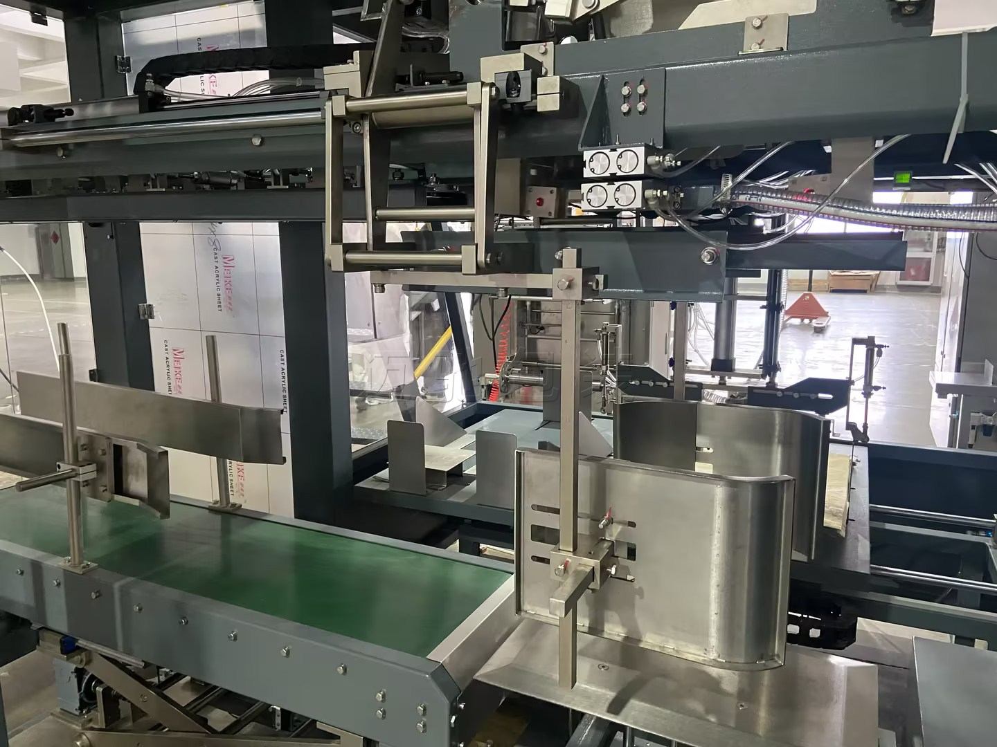 廣州邁馳專注各類原料包裝機(jī)研發(fā)，提升包裝作業(yè)效能